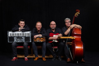 8 to the Bar | Quartett